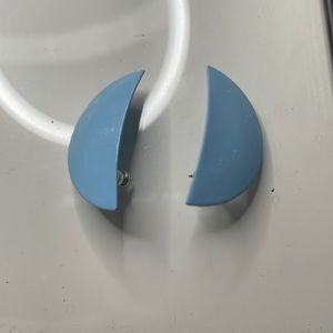 Half circle baby blue earrings💎